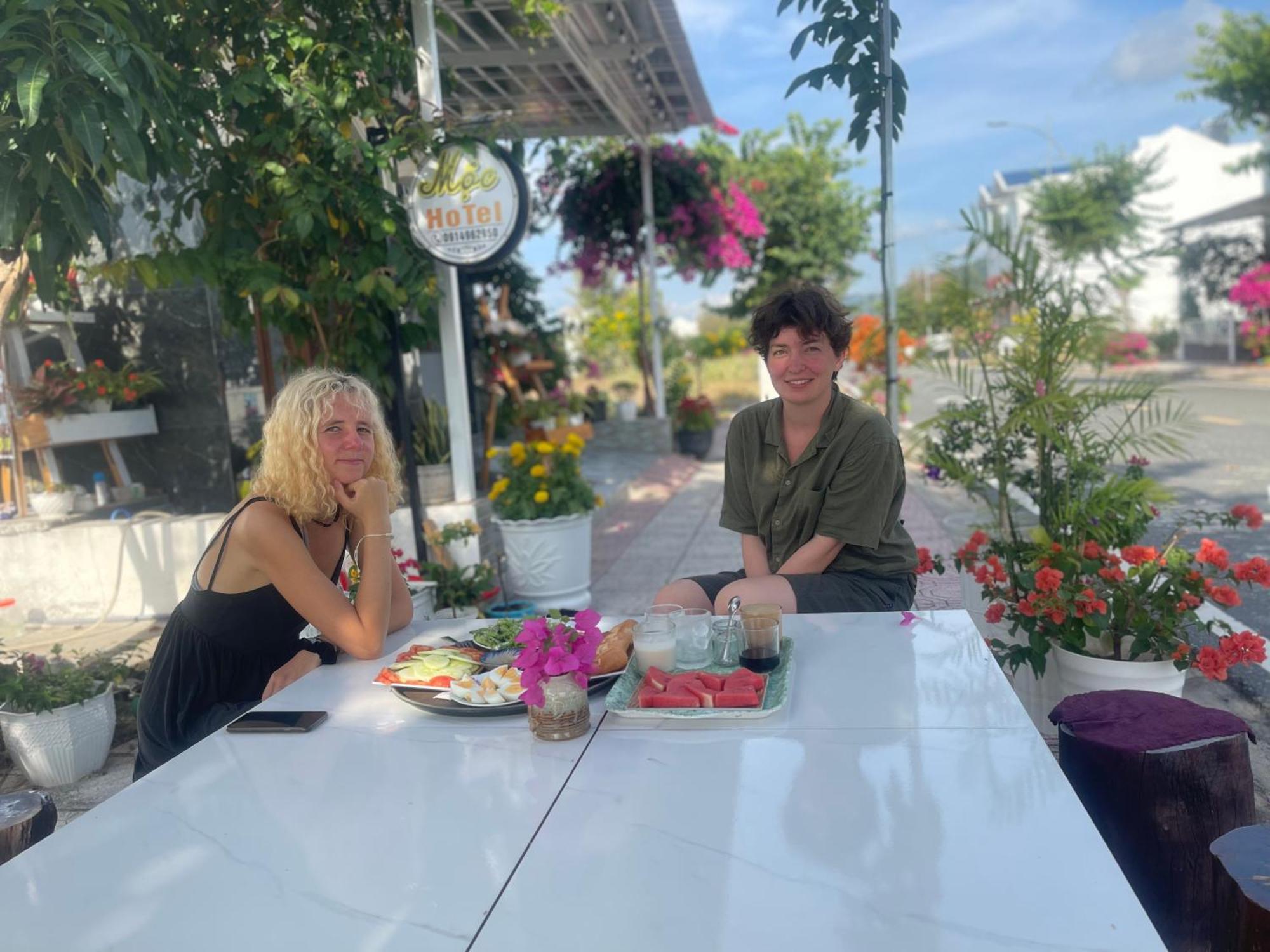 Moc Homestay- Near Bai Dai Beach Cam Lam Kültér fotó